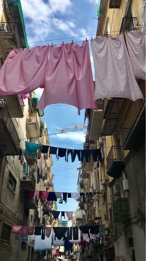 Ferienwohnung A Tre Passi Dal Duomo Neapel Exterior foto